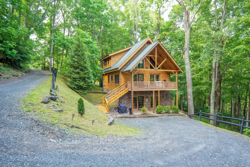 Blue Ridge Log Cabin - minuter till West Jefferson - Sommar i Mtns - Image 1