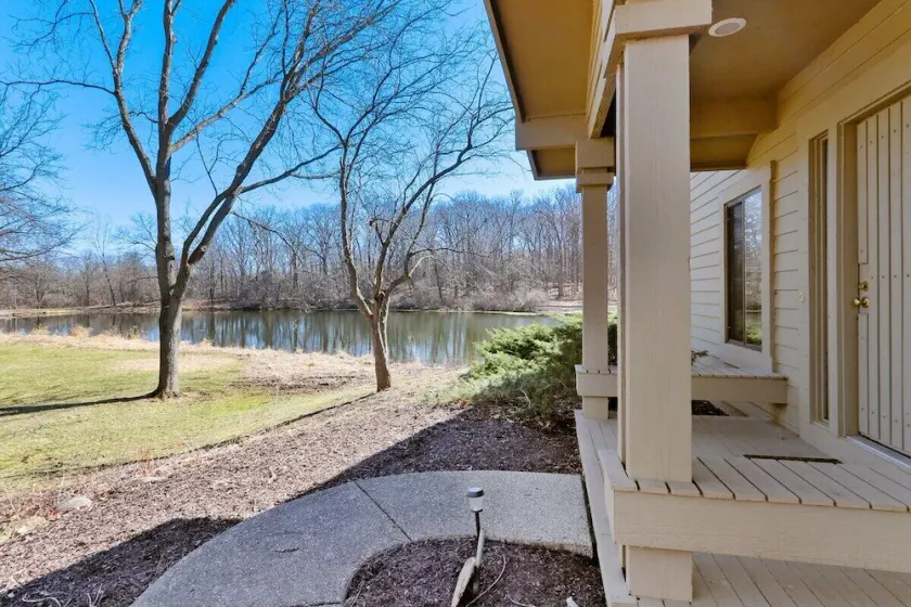 Abbey Springs Condo with Golf Cart Pools Private Beach and Waterfront Deck - Image 1