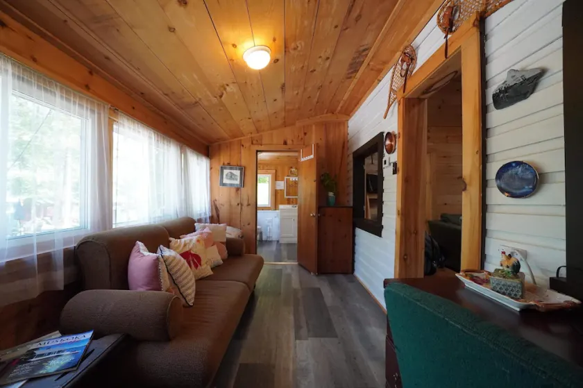 Our Lady of Kahshe Lake Cottage - Image 1