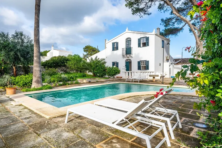Villa Torret with workspace, pool, terrace, and Wi-Fi - Image 1