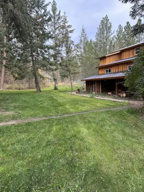 Tranquility Meets Hospitality – Your Peaceful Montana Getaway - Image 1