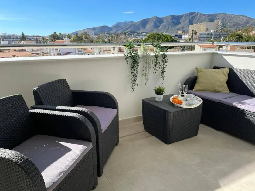 Holidays2Torremolinos Alamos 3 bedroom & terrace & pool - Image 1
