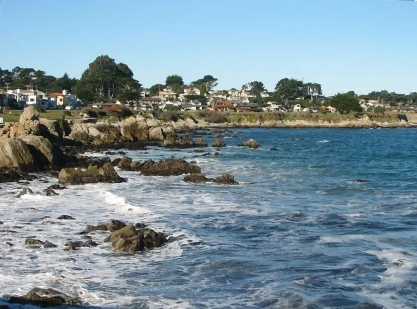 Victorian Cottage - One Block from Monterey Bay- 30-Night Minimum Stay - Image 1