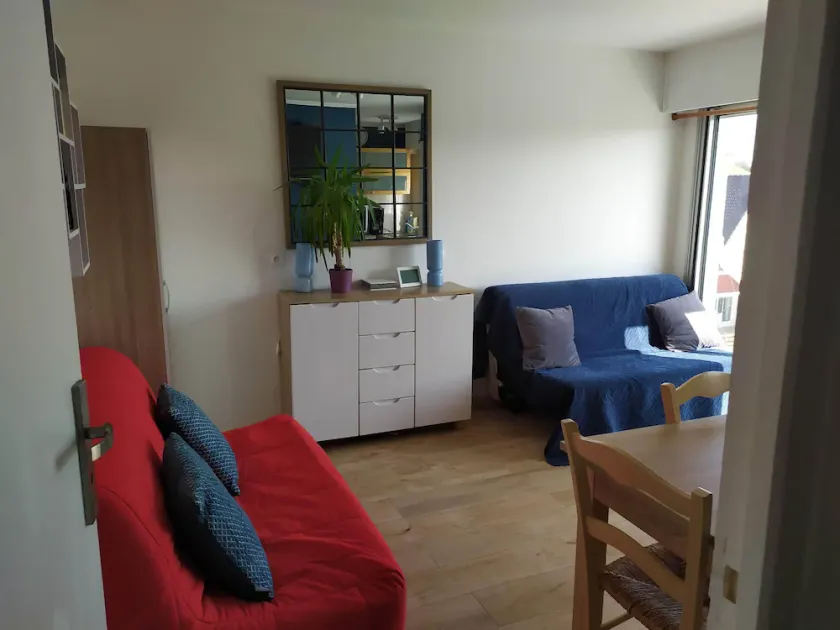 2-Star Studio in Ste-Cécile Near the Beach + Wi-Fi - Image 1
