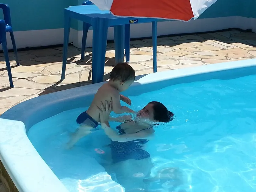 Atlântida Sul/ two blocks from the sea/ swimming pool/ 4 bedrooms with air conditioning/ internet/ cable TV - Image 1