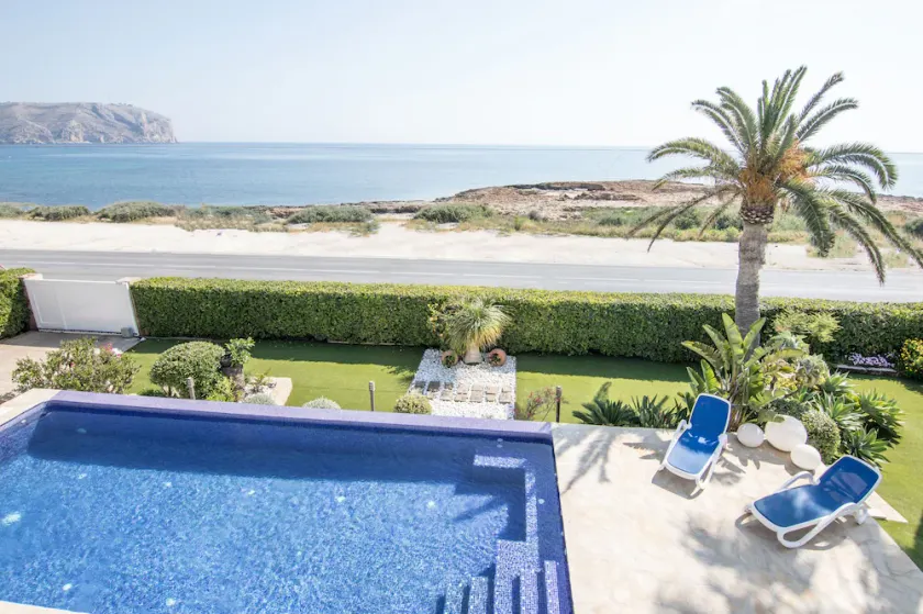 Villa Frente al mar con Vistas, Terraza, Barbacoa y Piscina con spa - Image 1