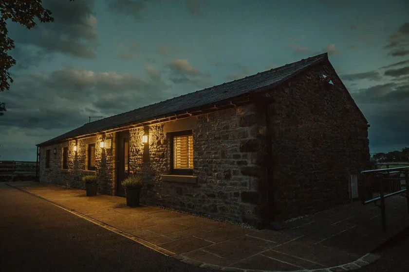Hope Cross Stables - an award-winning fully accessible cottage - Image 1