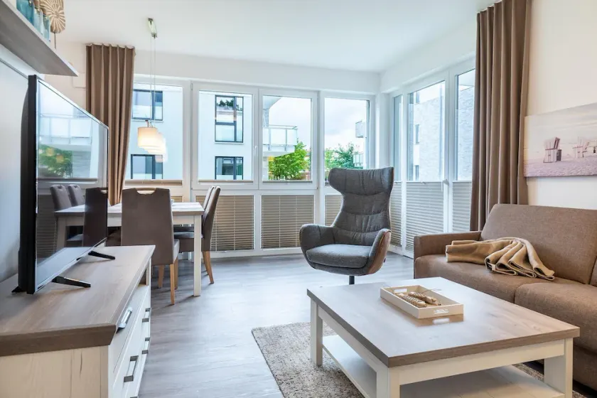 Modernes Apartment in Strandnähe für 6 Personen mit Terrasse und Zwei Bädern - Image 1