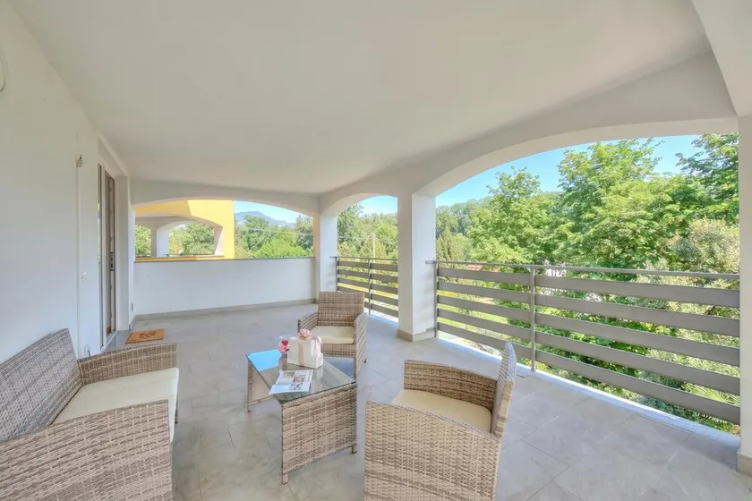 Sunflower Terrace - Image 1