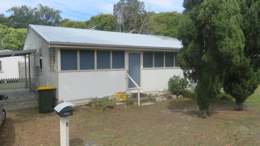 COL'S COTTAGE - 300 METER TILL STRANDEN - Image 1