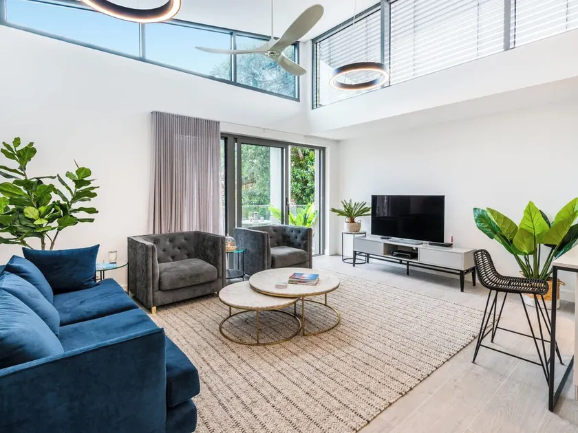 Premium Beachside Apartment Living in Coogee - E7 - Image 1