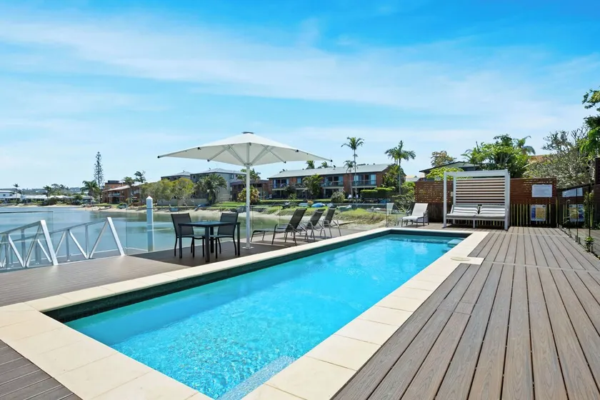 Studio A Garden View - Pet Friendly - Day Spa - Pool, Free Kayaks - Image 1
