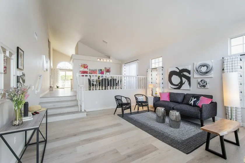 Designer home-6 miles to the Las Vegas Strip! - Image 1