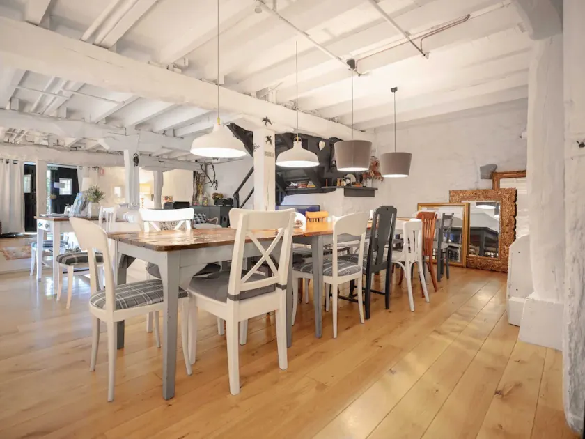 Vacation House, full rental for 17 people with Garden, Barbecue and Swimming Pool. - Image 1