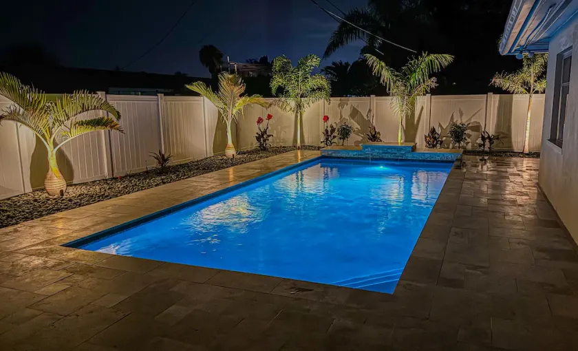 3bd 3b Siesta Key with New Heated Pool and a Game Room 2.5 Miles to the Beach! - Image 1