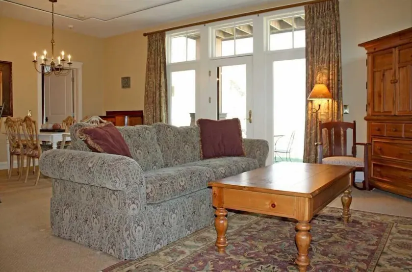Beautiful Condominium at Castle Hill Resort, 10 Minutes from Okemo Ski Resort - Image 1