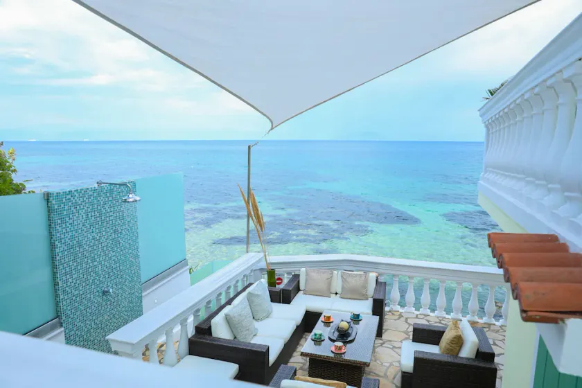 Luxury ,Waterfront Villa With Fantastic Sea Views, kayaks and paddle boards inc - Image 1
