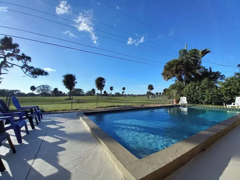 GolfFront 4 Bed/3Bath Renovated Pool Home Sleeps14 - Image 1