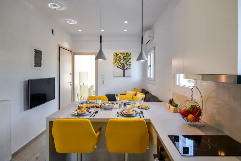White Rock Milos Suites - Image 1