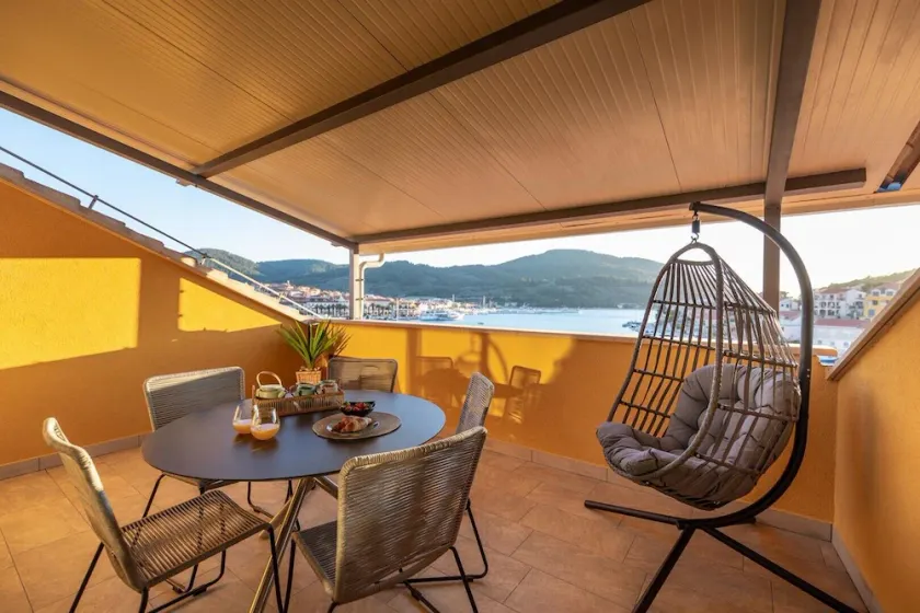 Beautiful Apartment Antea with sea view - Image 1