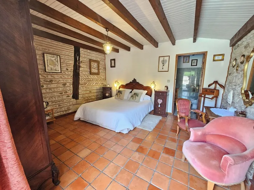 Gironde\" guest room, swimming pool and Nordic bath - Image 1