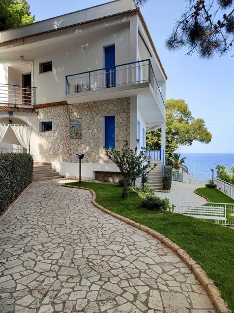 Villa Arìa - A slice of paradise - Image 1