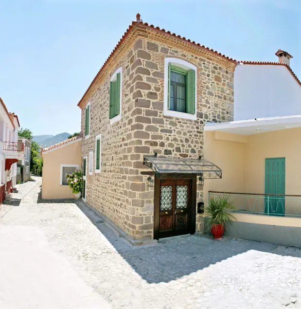 Famille, escapade romantique, villa luxueuse, authenticité de la vie locale - Image 1