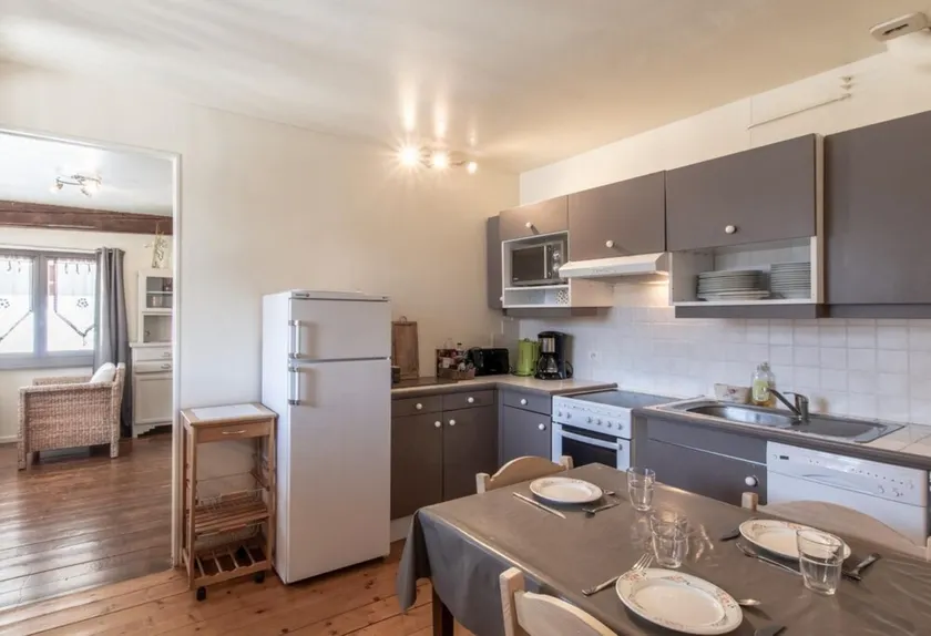 Apartment 'Les Lutins' with Mountain View, Shared Terrace and Wi-Fi - Image 1