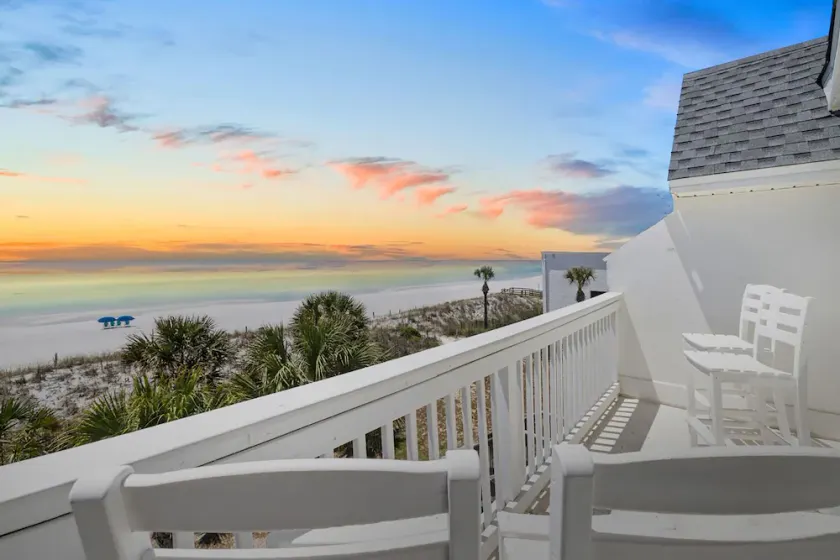 5 STAR BEACH FRONT RENOVATED TOWNHOME with BEACH SERVICE on Okaloosa Island - Image 1