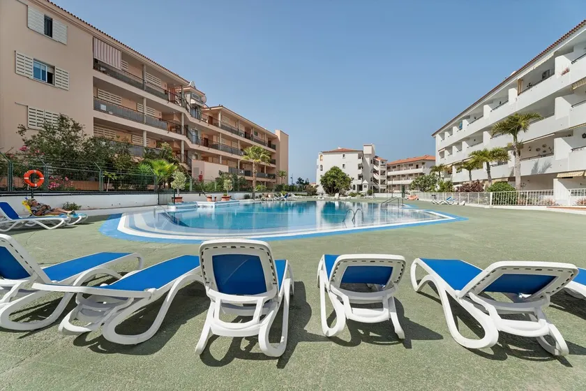 Ferienwohnung 'Cozy Los Cristianos' mit Meerblick, privatem Pool und WLAN - Image 1