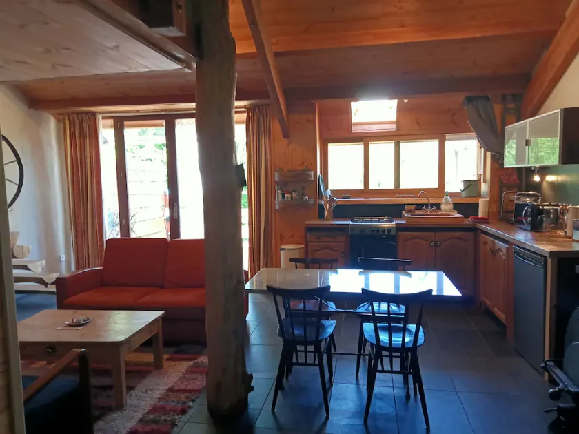 Gîte de Montagne, Chauffé au Bois Dans un Cadre Naturel Exeptionnel - Image 1
