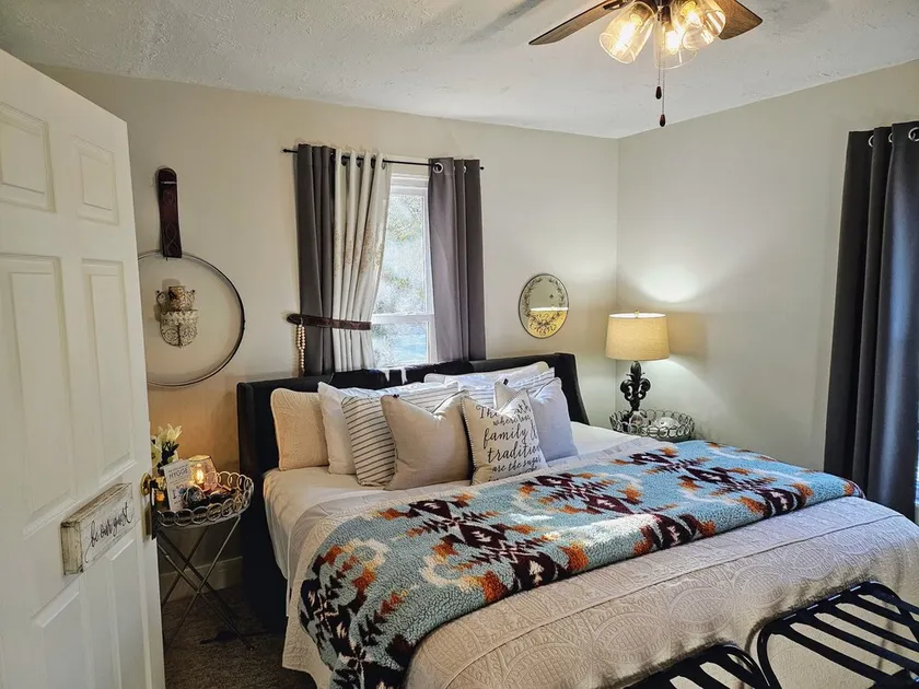 Hygge Creek Cottage near Bourbon Trail, Taylorsville Lake, Derby & Kayaking - Image 1