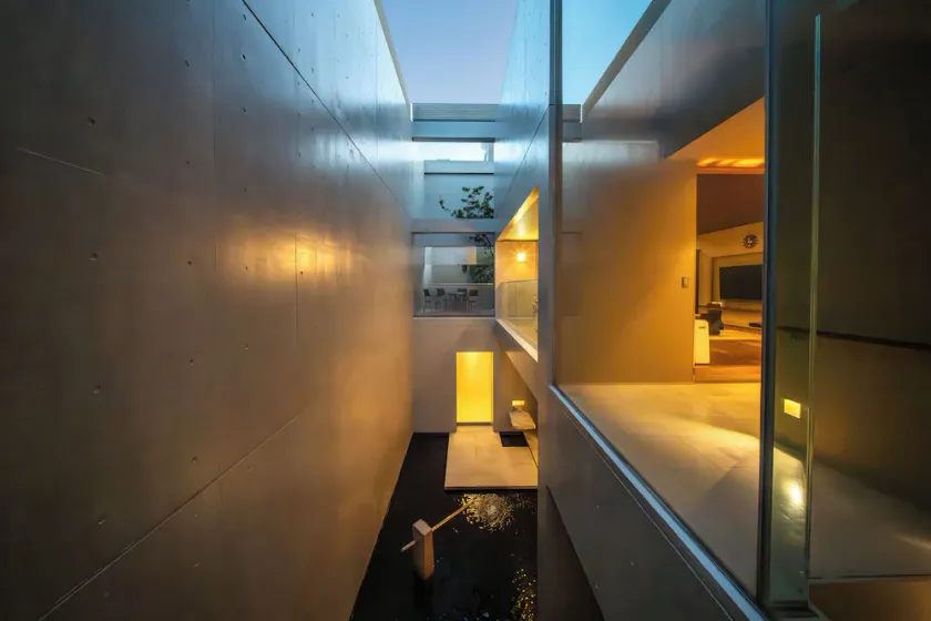 Azabu Modern House The Tokyo Tower can be seen from the villa 500m2 - Image 1