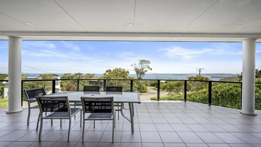 Gone Coastal Pet Friendly - Image 1