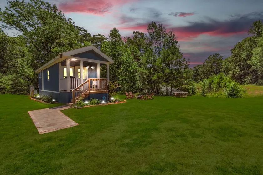 Bluebonnet Tiny Home ~ HOT TUB - Image 1