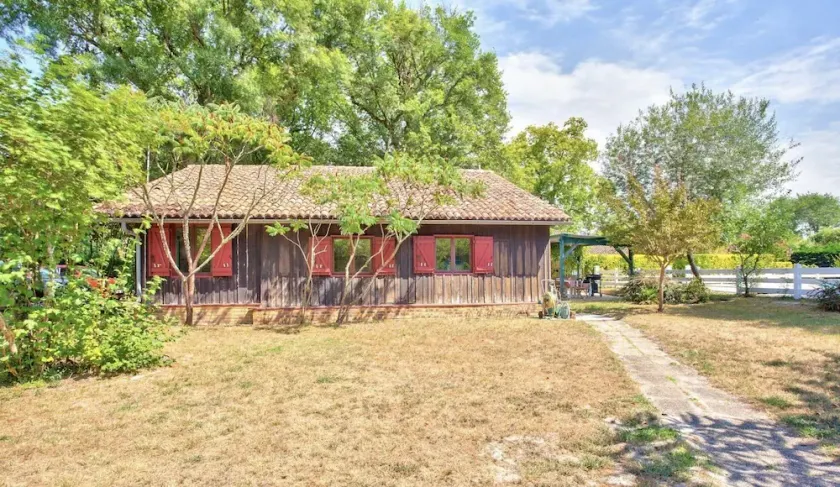 Charming gite for 10 people with heated pool and mini farm near the ocean - Image 1