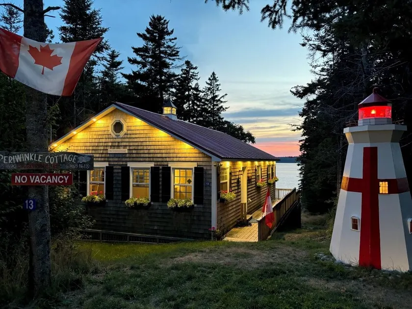 Periwinkle Cottage Campobello - Image 1