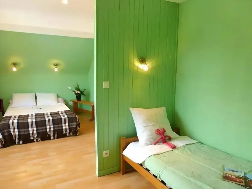 ZEcamping 3 étoiles toboggans pataugeoire locatif TV 25m2 2 pers - Image 1