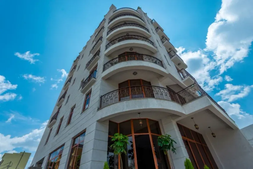 Wudasie Castle Hotel - Image 1