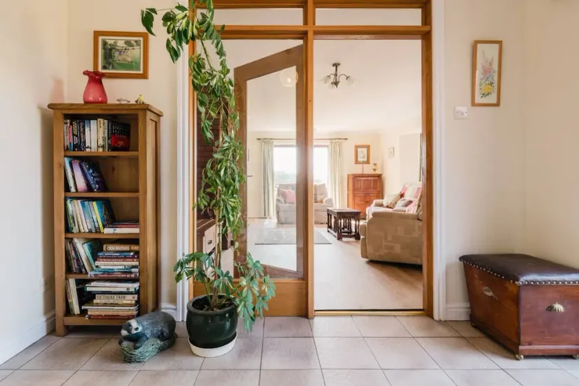 A Beautiful 3-Bed Worcestershire Home  - Image 1