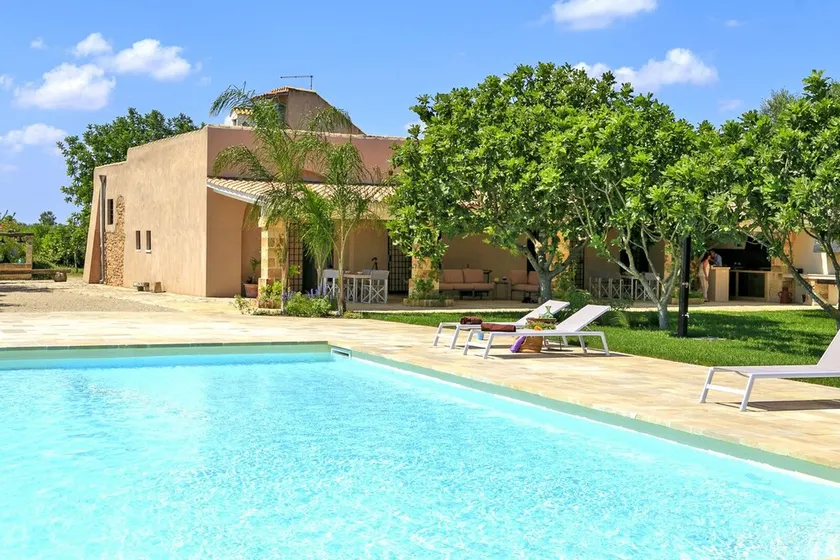 Masseria Mattiani siebzehnten Jahrhundert in Salento (Apulien - Italien) - Image 1