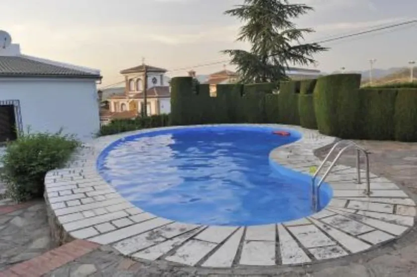 villa med tennisbane, pool, have - Image 1