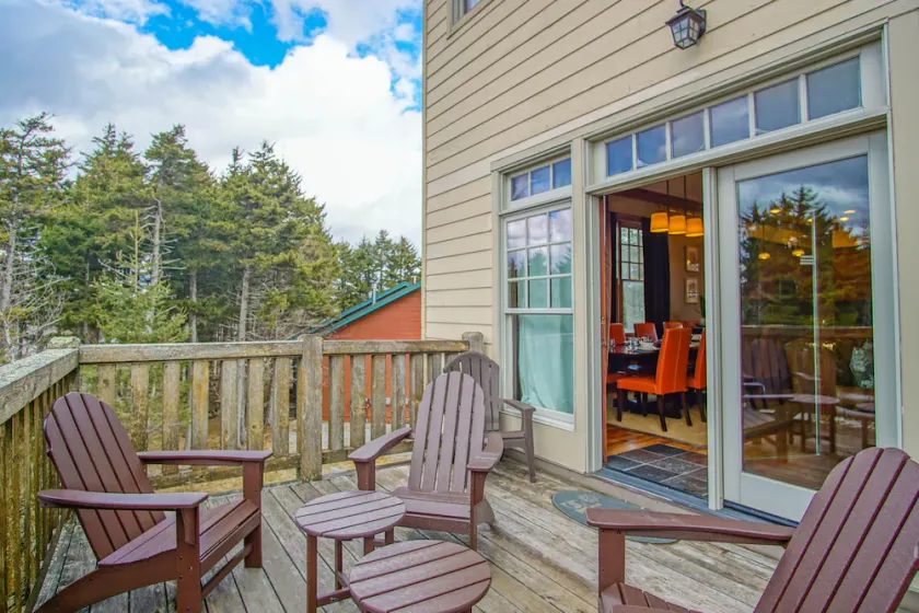 Shays Landing #6: 4 Bedrooms, 45 Bath: Pvt Hot Tub, Slope Side - Image 1