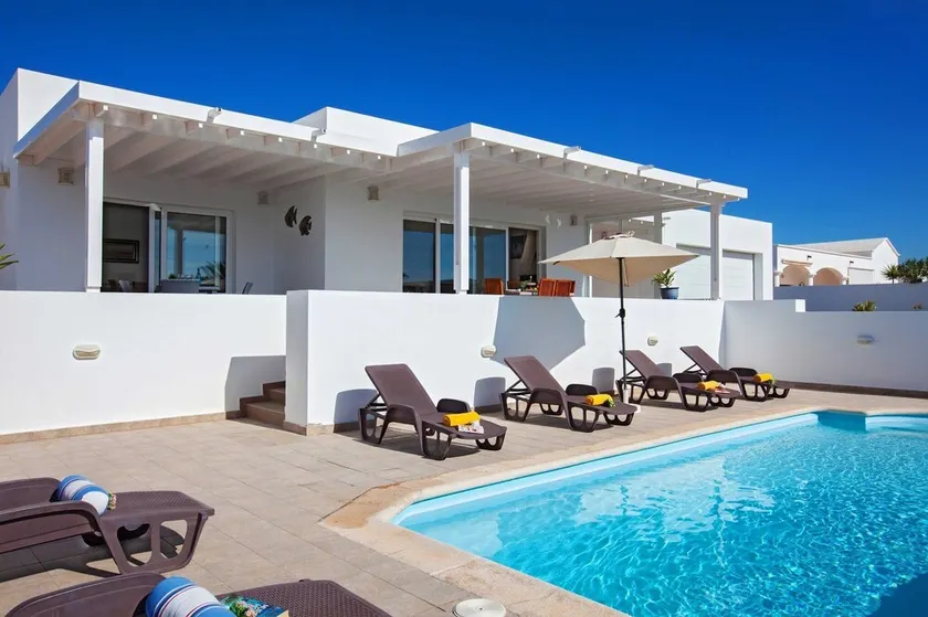Lovely Puerto Calero Villa 3 Bedrooms & Private Pool Casa Dora Short - Image 1