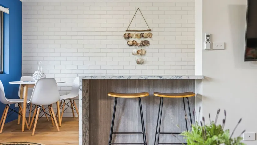 This apartment is right in the heart of it! - Image 1