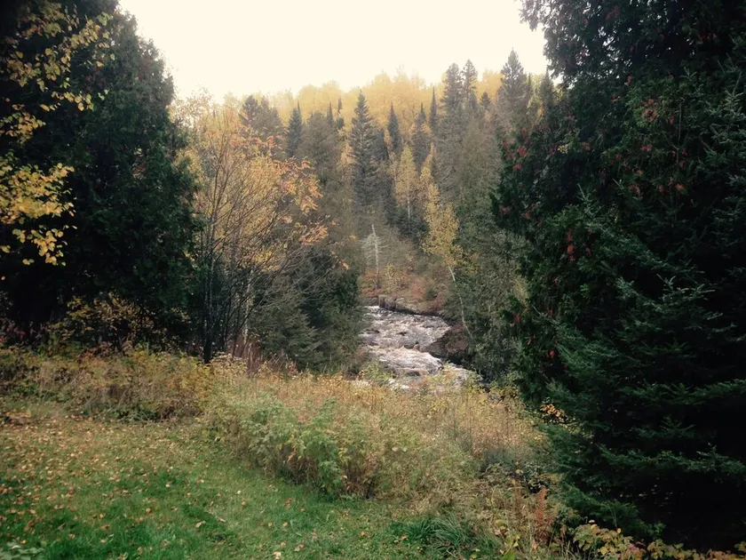 Beautiful North Shore River Retreat - Image 1