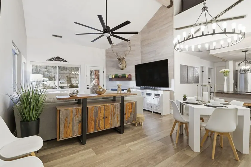 JUST FINISHED RENOVATIONS 2023!!! A lavishly styled ski-in/out winter escape! - Image 1