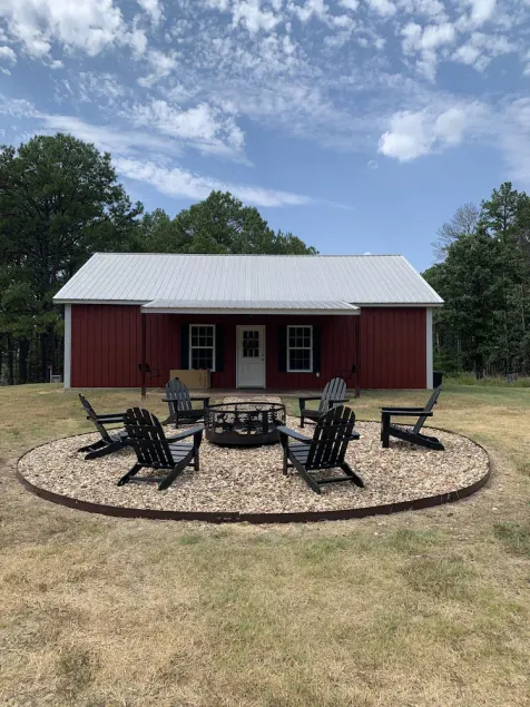 Cabin on Blackberry Hill near McGee Creek - Image 1