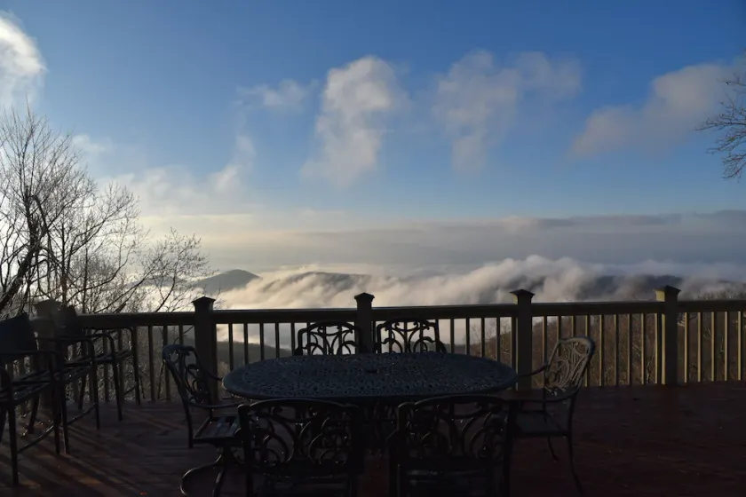 Luxury Mountain Escape Golf Hiking  Waterfalls  3BR Cabin w/ Hot Tub, - Image 1