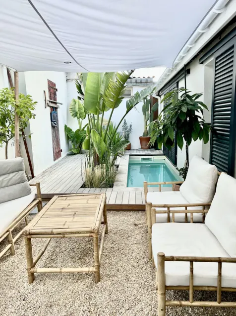 15-minute walk to the beach and golf course - Image 1